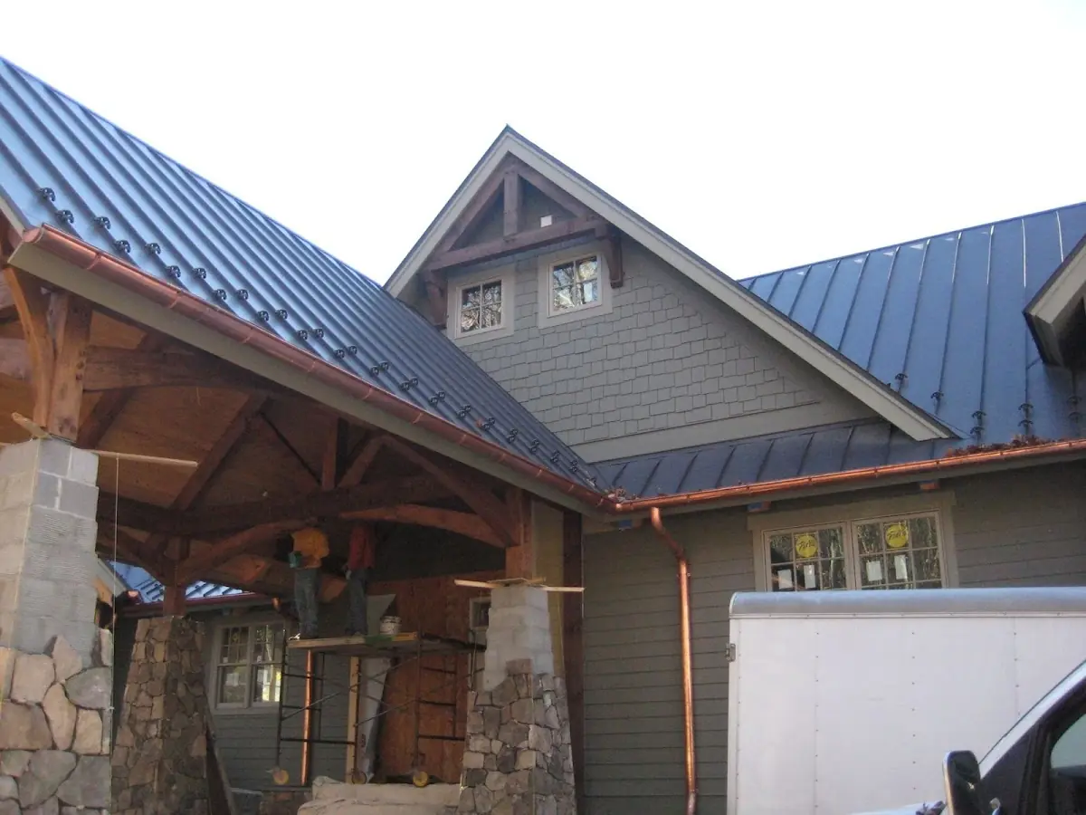 Craftsman Roofing team delivering quality roofing work in Lytle